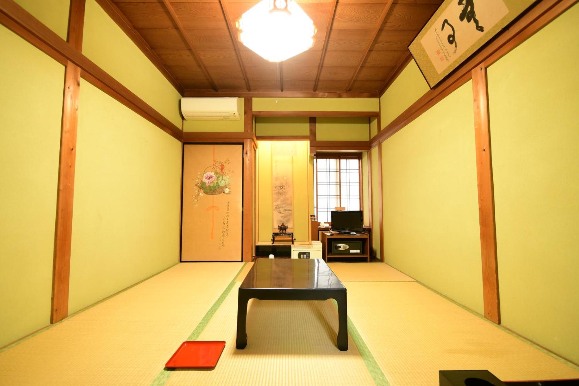 Готель Koyasan Shukubo Fugenin Екстер'єр фото