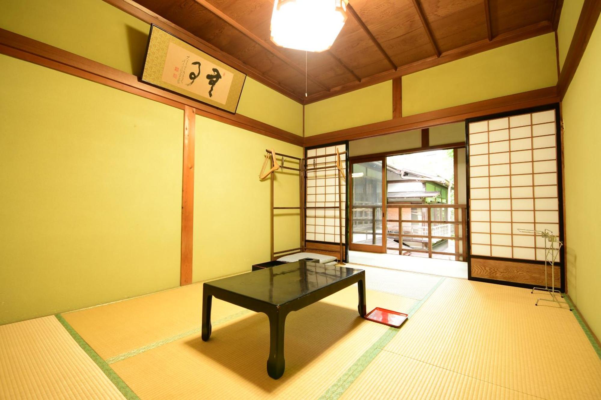 Готель Koyasan Shukubo Fugenin Екстер'єр фото