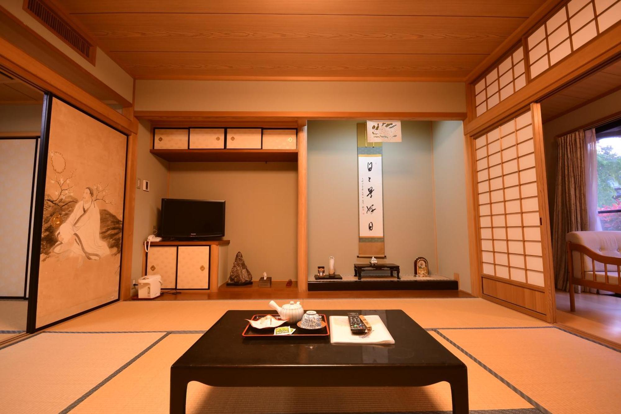 Готель Koyasan Shukubo Fugenin Екстер'єр фото