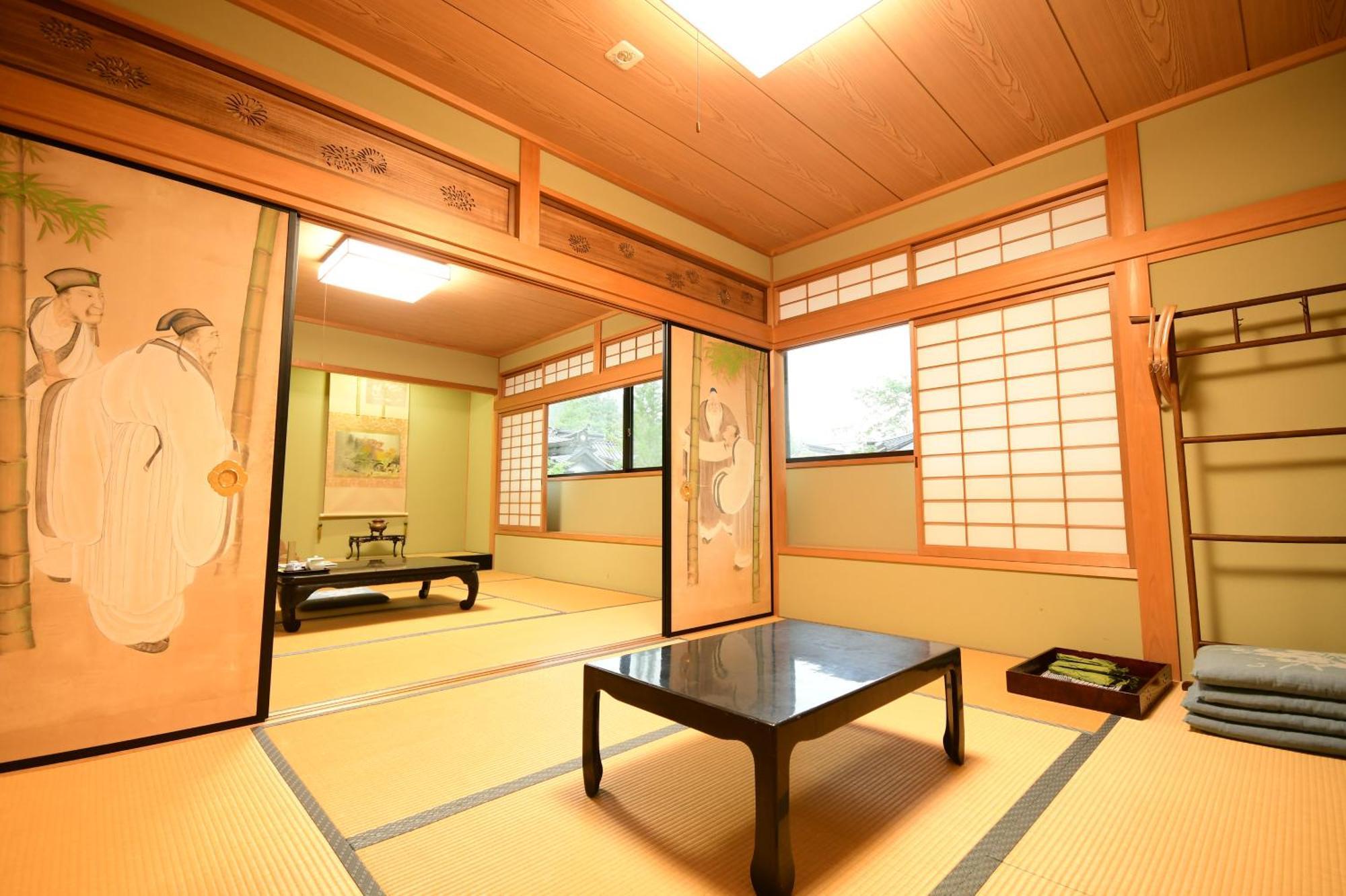 Готель Koyasan Shukubo Fugenin Екстер'єр фото
