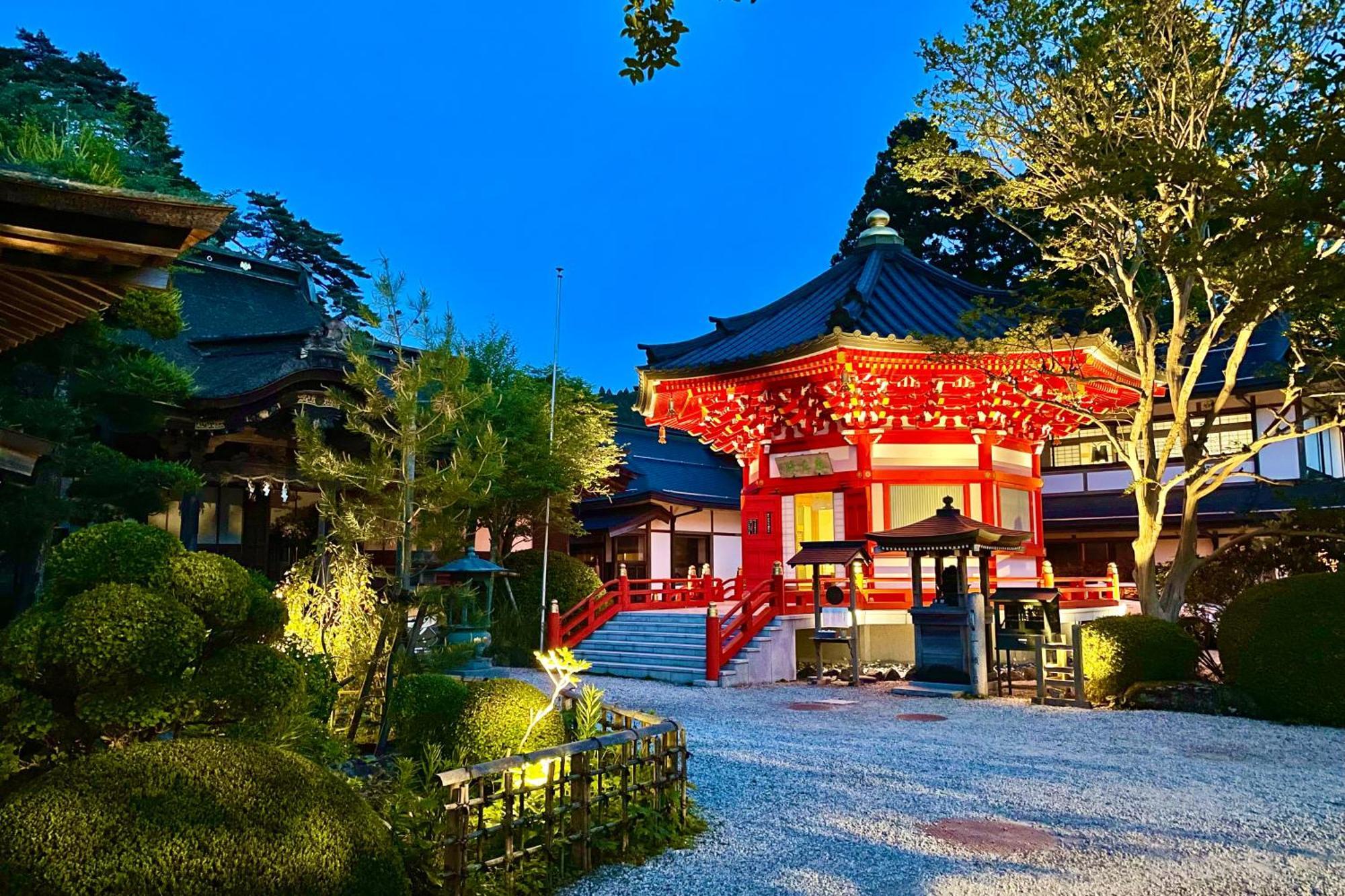 Готель Koyasan Shukubo Fugenin Екстер'єр фото